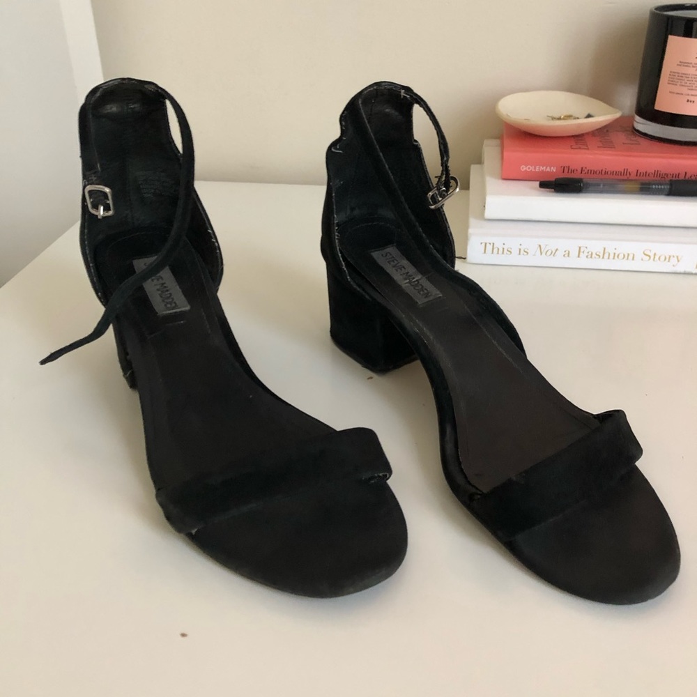 BLACK SANDALS - Picture 3 of 5